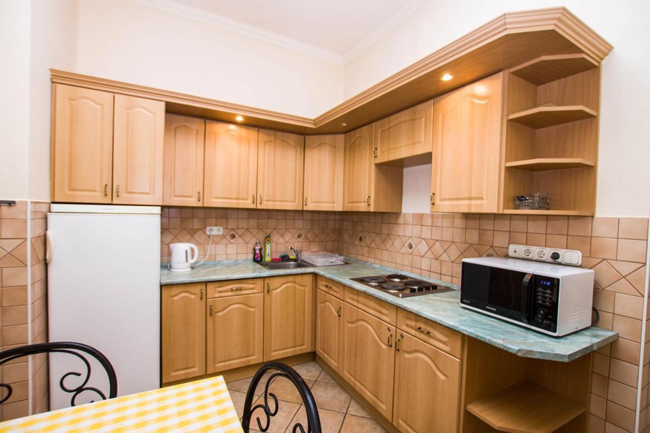 Jarja Panzio Hotel Hajdúszoboszló Екстериор снимка