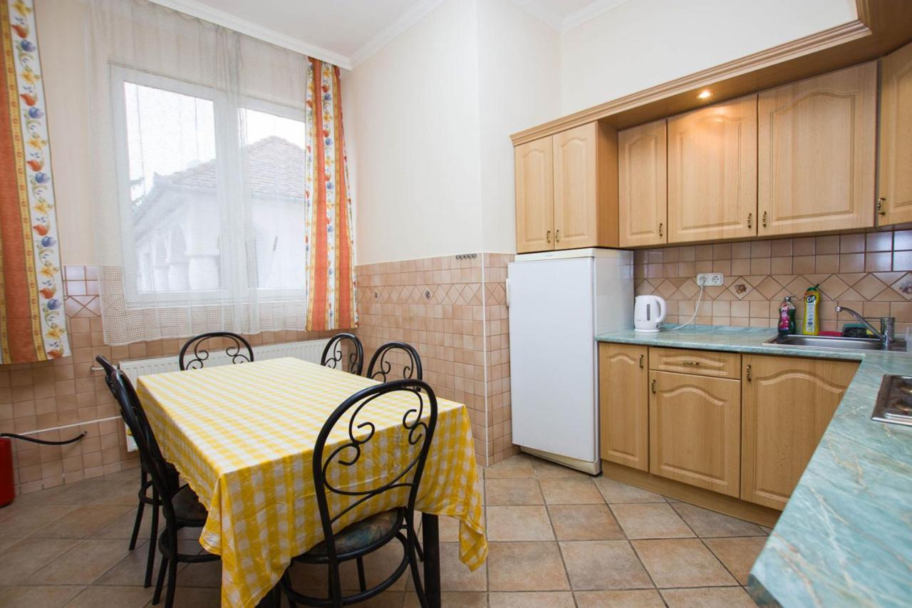 Jarja Panzio Hotel Hajdúszoboszló Екстериор снимка