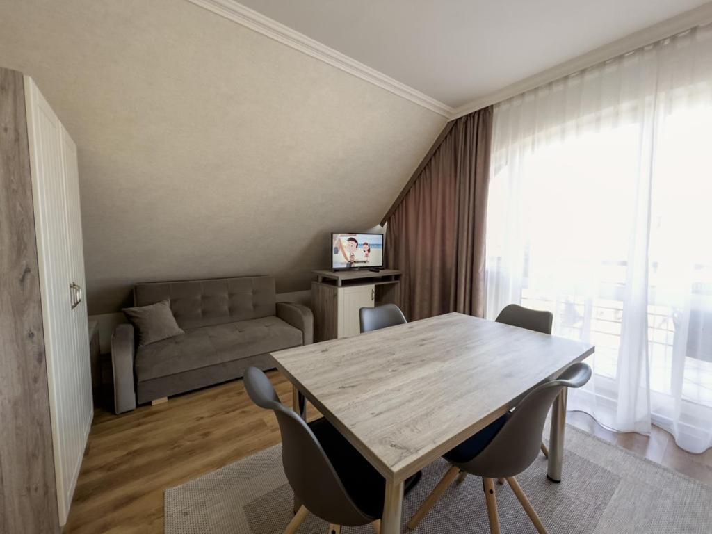 Jarja Panzio Hotel Hajdúszoboszló Екстериор снимка